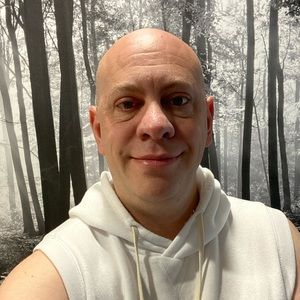 Meet your Posher, Aaron